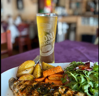 Amici glass of Peroni beer with chargrilled chicken and roasted vegetable