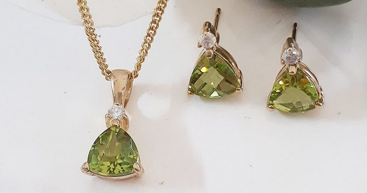 Barovic green stone necklace and earrings