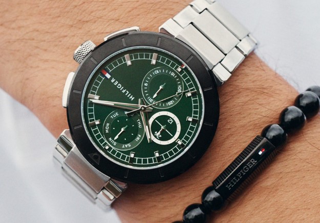HSamuel Tommy Hillfiger watch and leather bracelet