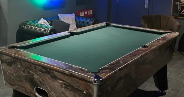 Lucky 11 pool table area and bar