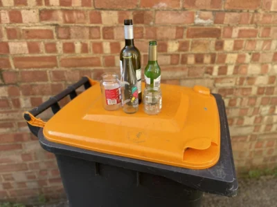 Plans to expand kerbside glass collections in Bedford Borough
